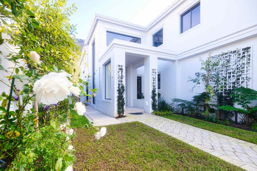 6 Bedroom Property for Sale in Hermanus Heights Western Cape
